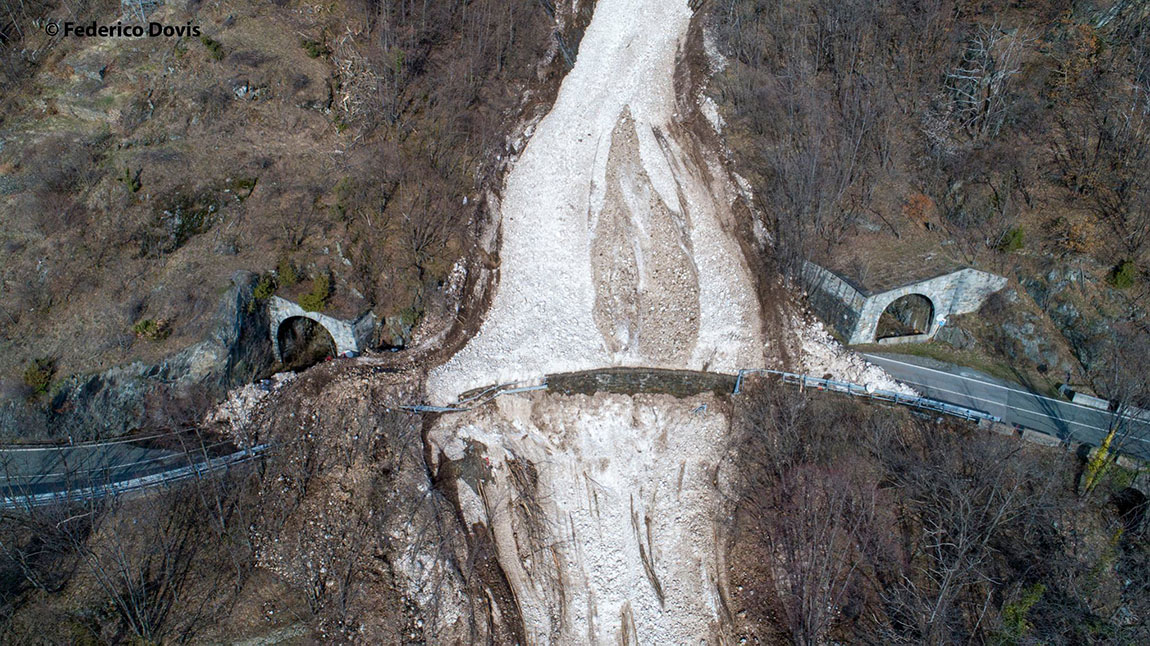 La valanga del 13 aprile a Venaus vista da un drone